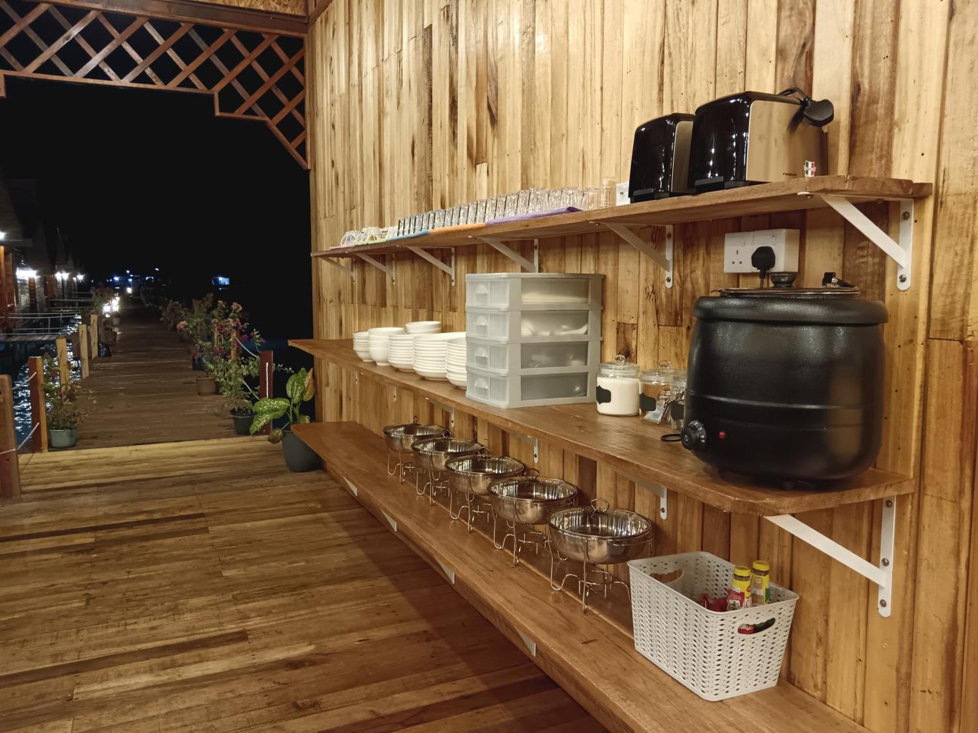 La Water House Semporna Bed & Breakfast Dış mekan fotoğraf